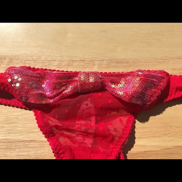 Victoria’s Secret sequin bow red thong S - Picture 2 of 6